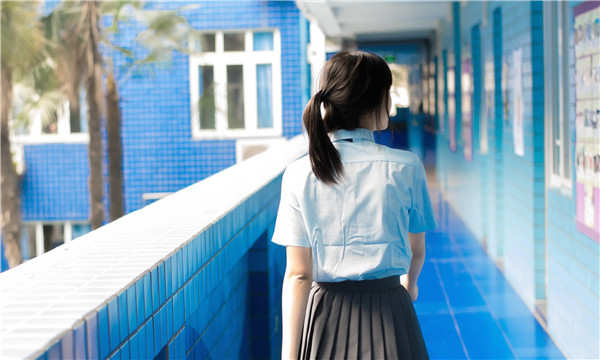 利辛如何找到一个可以帮助我生孩子的女人？